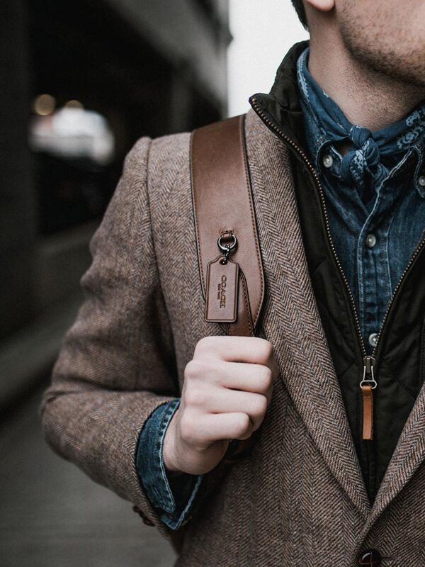 andrew-neel-HqtYwlY9dxs-unsplash Mochila 4